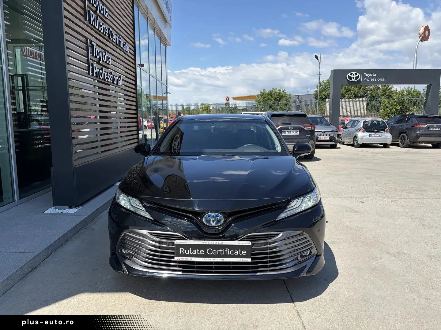 Toyota Camry Exclusive