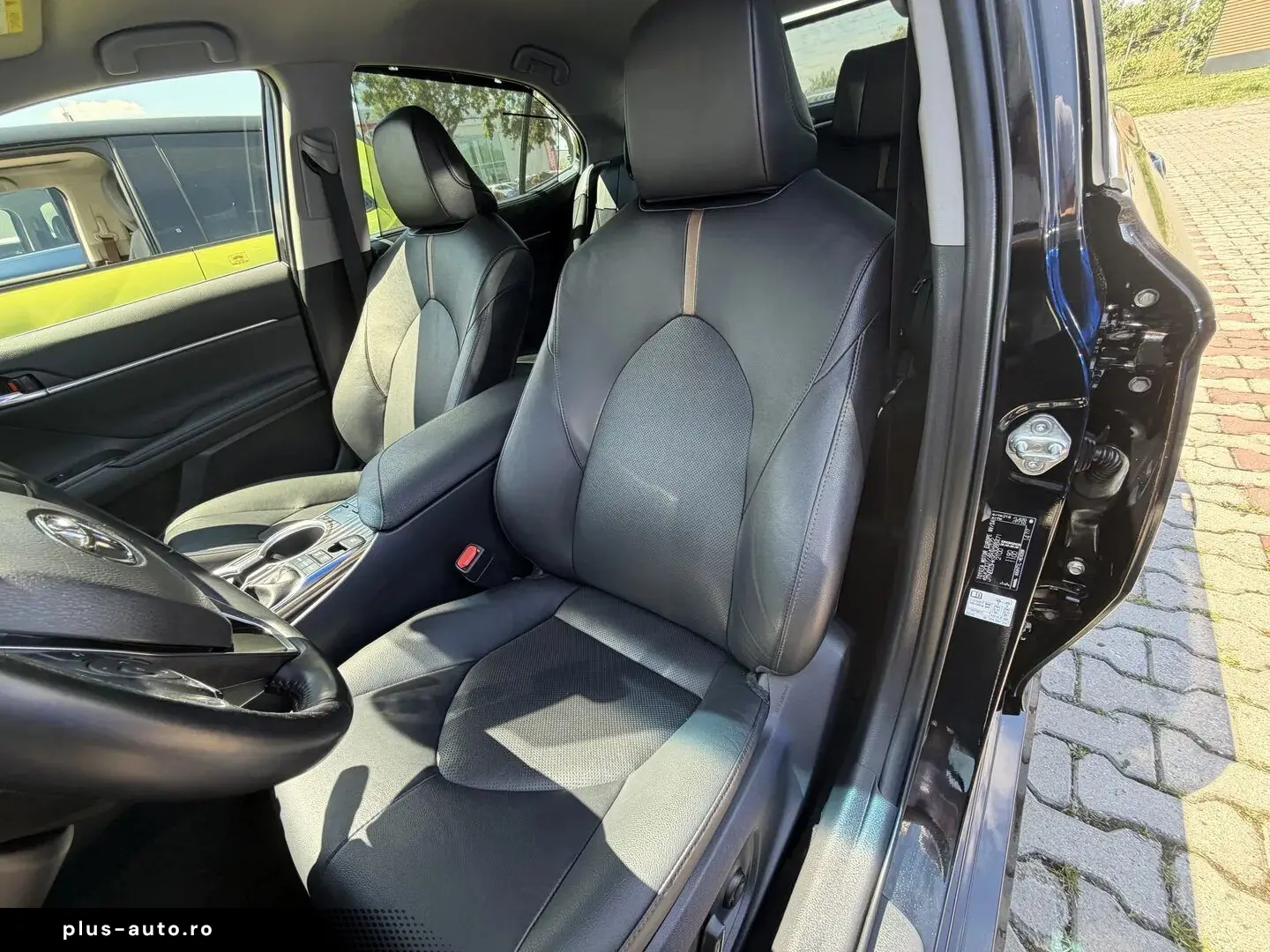 Toyota Camry Exclusive