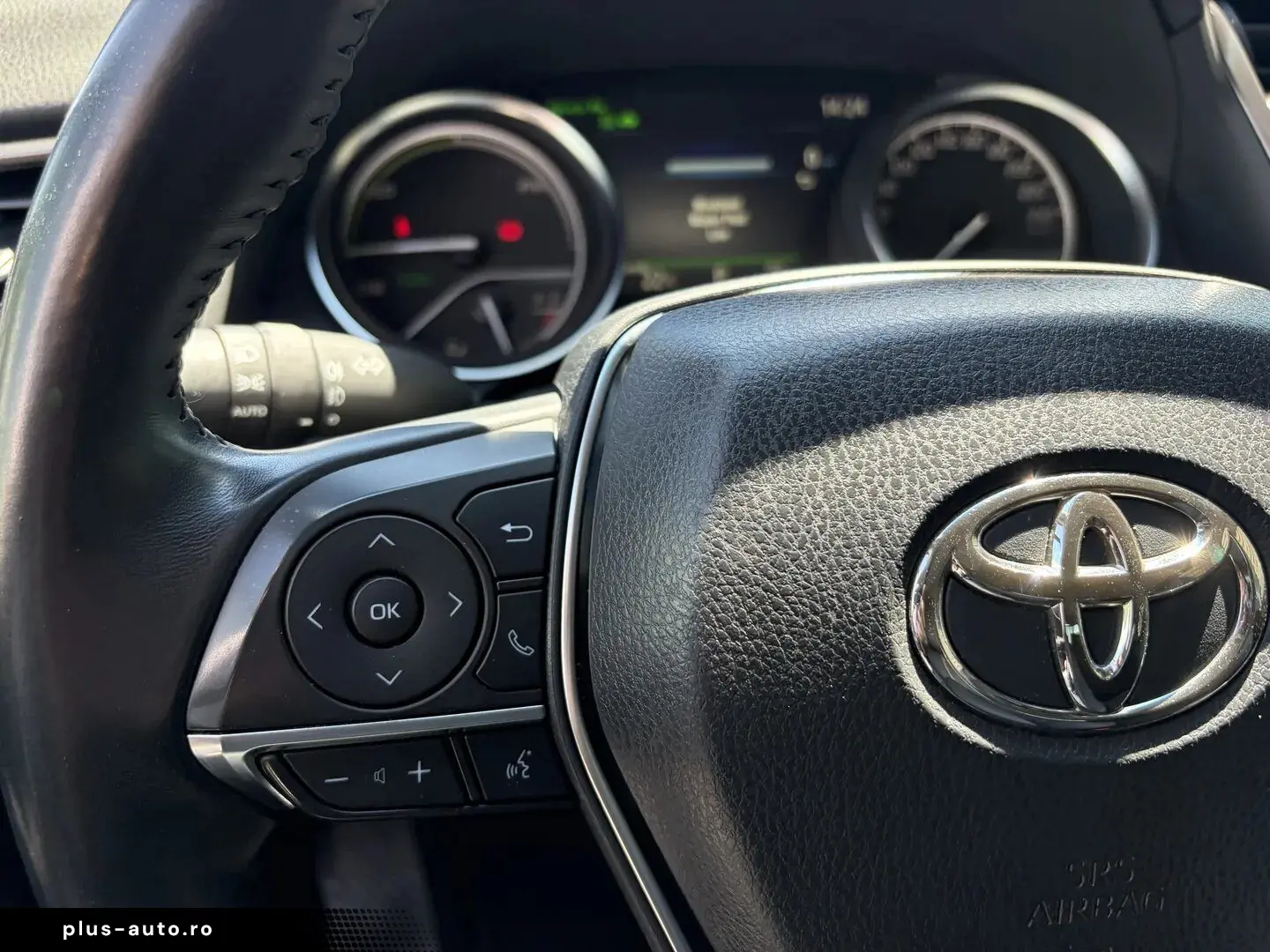Toyota Camry Exclusive