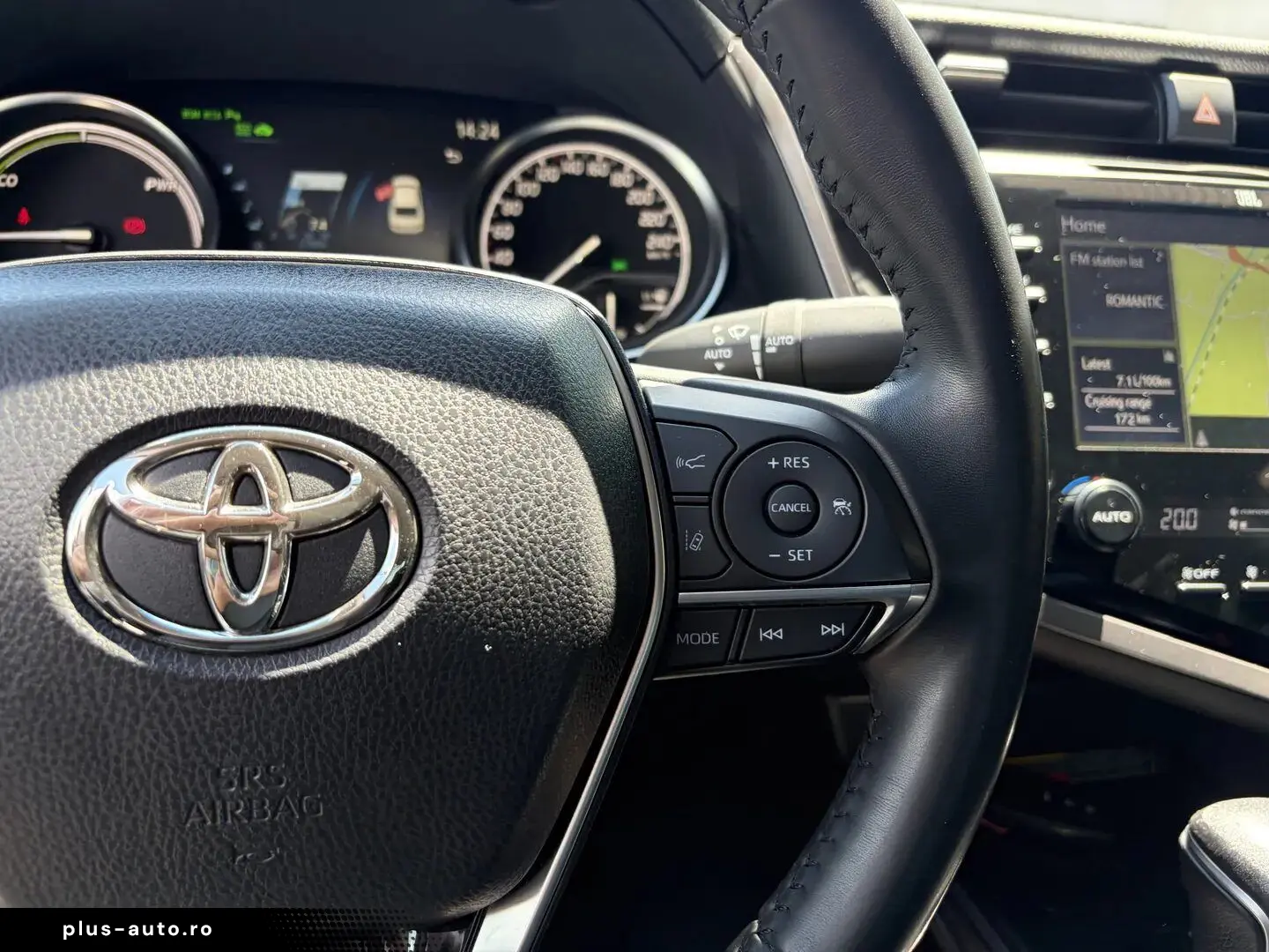 Toyota Camry Exclusive