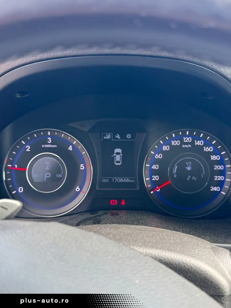 HYUNDAI i40 2019 — imagine 9