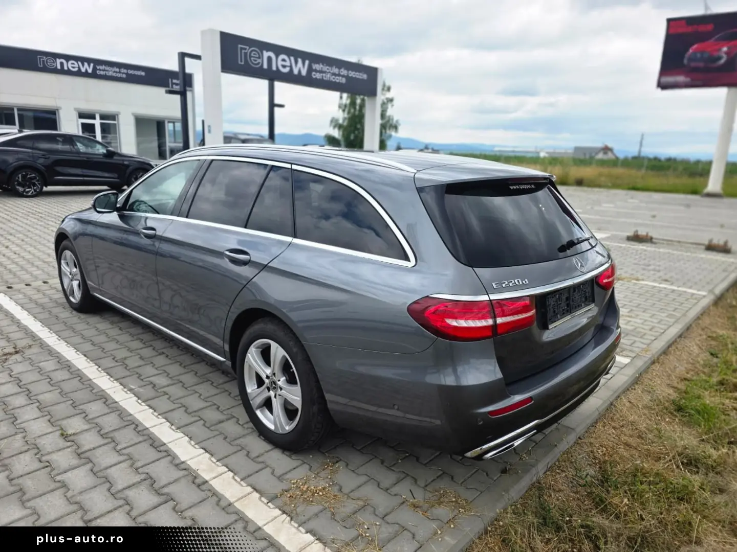 Mercedes-Benz E