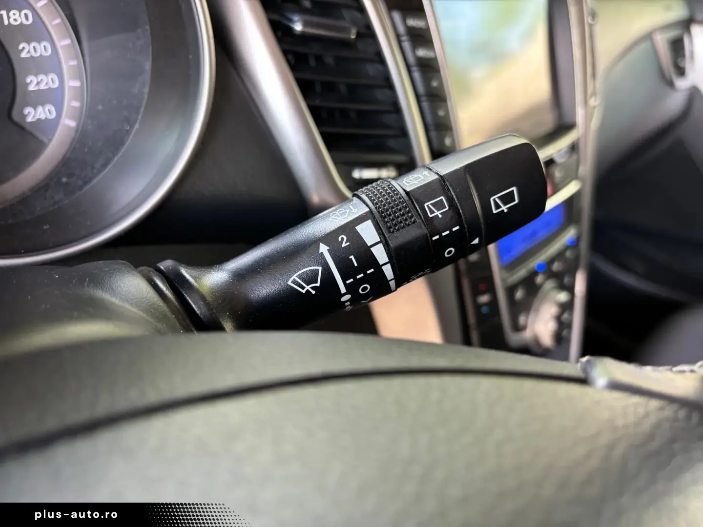 HYUNDAI i30 2014 — imagine 24