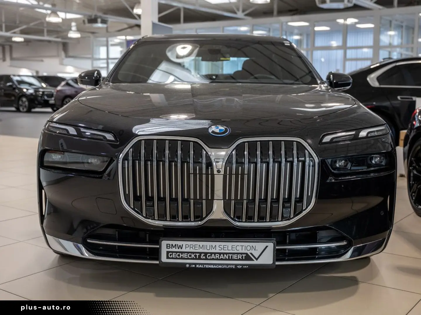 BMW 750e xDrive Design Pure Excellence PANO LED ACC