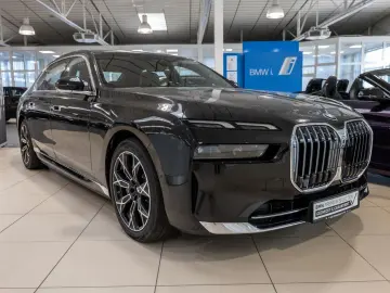 BMW 750e xDrive Design Pure Excellence PANO LED ACC
