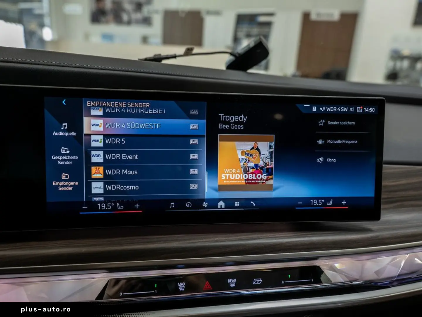 BMW 750e xDrive Design Pure Excellence PANO LED ACC