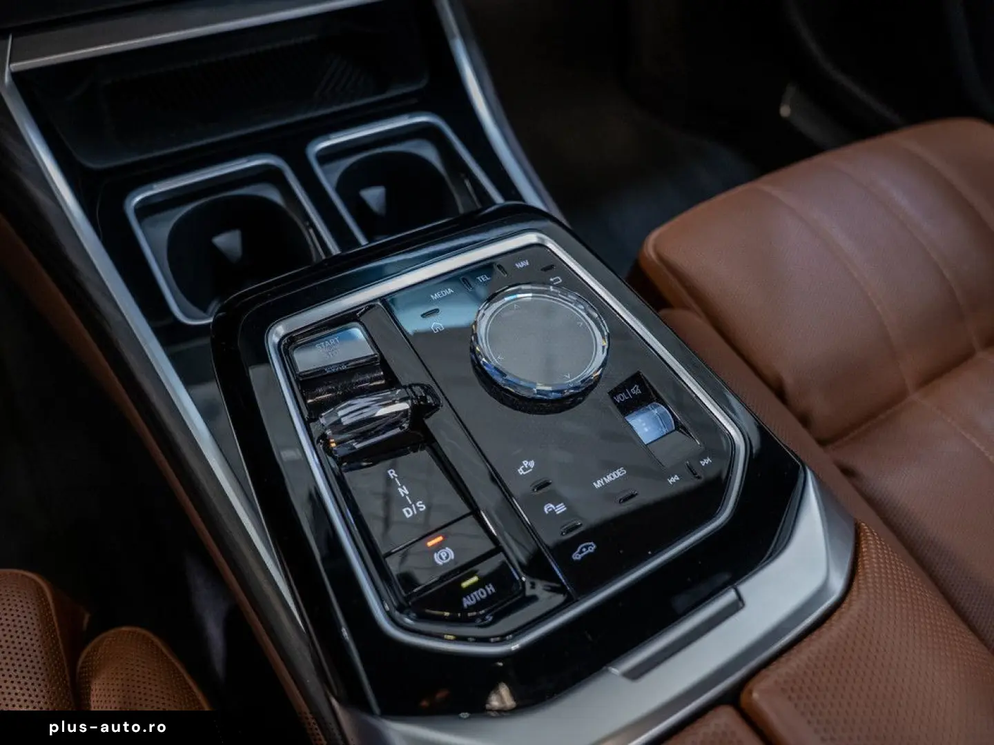BMW 750e xDrive Design Pure Excellence PANO LED ACC