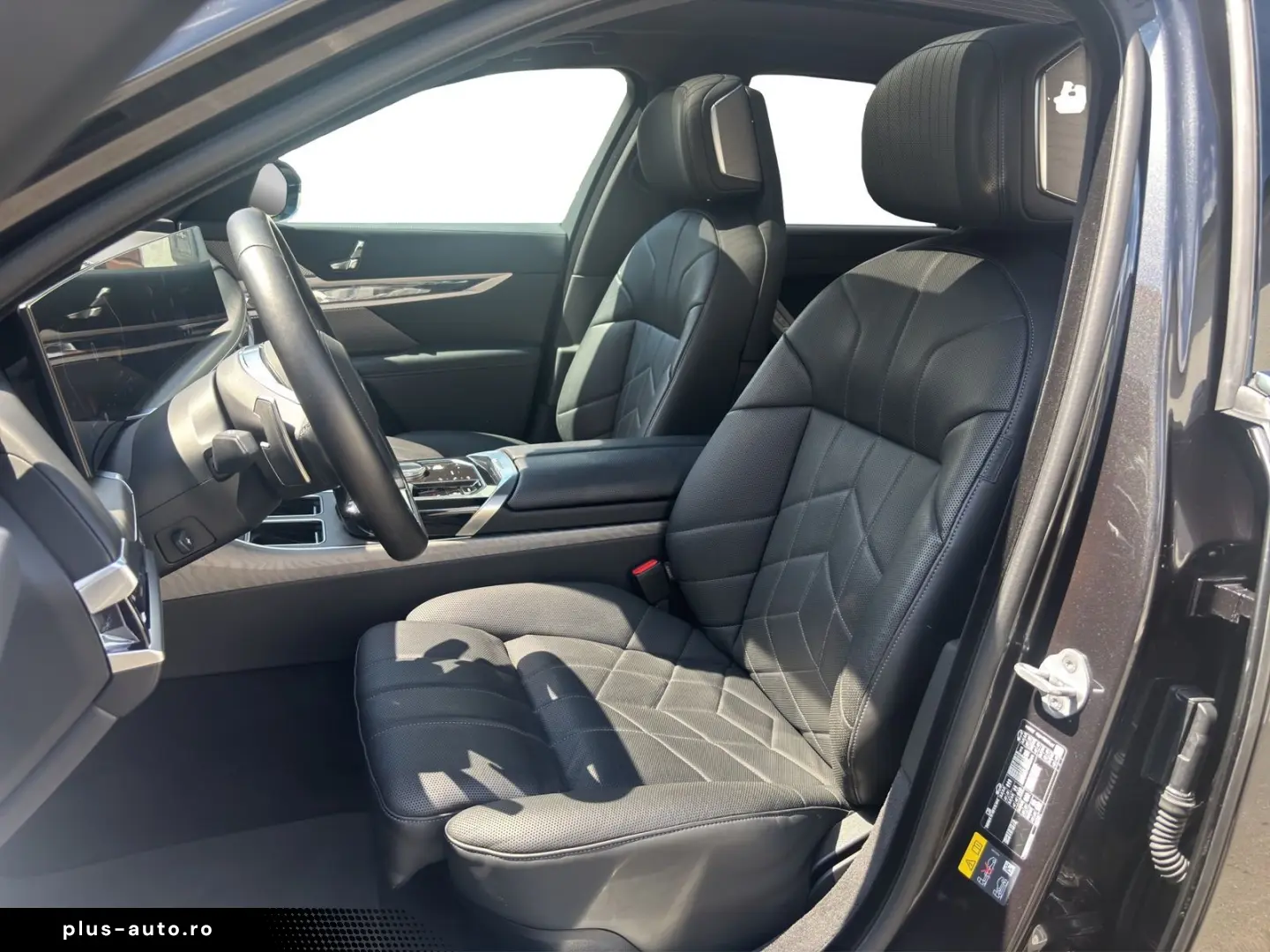 BMW 750e xDrive Limousine Executive Drive Pro PanGSD