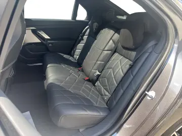 BMW 750e xDrive Limousine Executive Drive Pro PanGSD