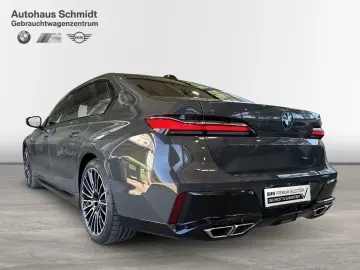 BMW M760e xDrive Limousine M Sportpaket 21  LC Prof.