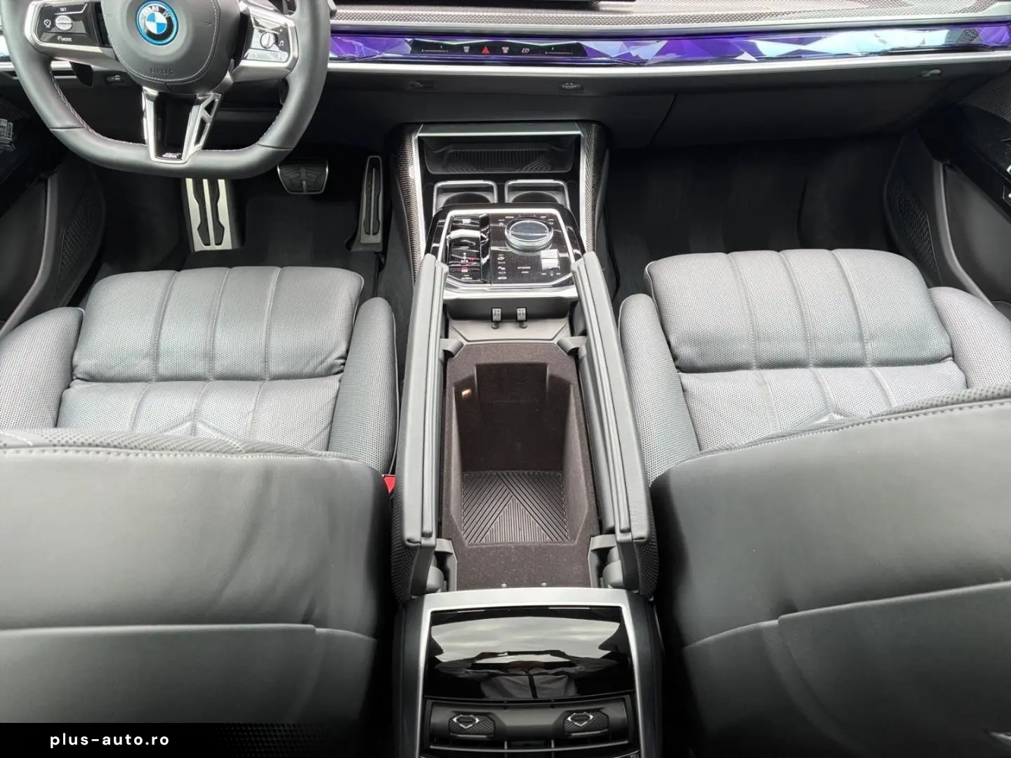 BMW M760 e xDrive  M Aerodynamik Massage Live Cockpi