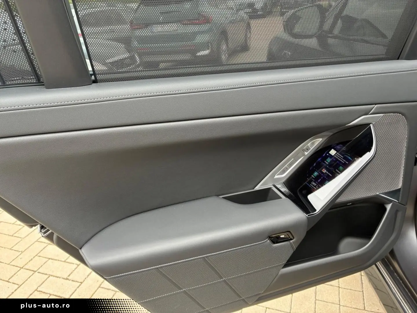 BMW M760 e xDrive  M Aerodynamik Massage Live Cockpi