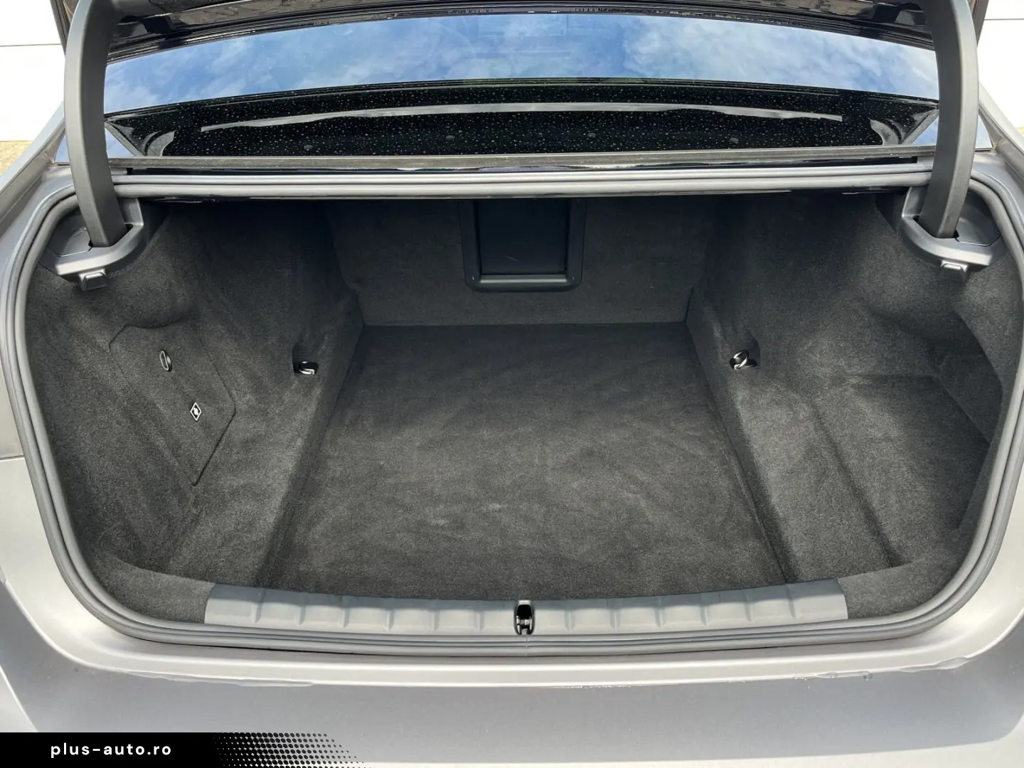 BMW M760e xDrive Limousine Massage B&W Ex. Drive Pro