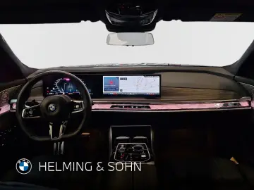 BMW M760e xDrive Limousine B&W Surround Massage AHK