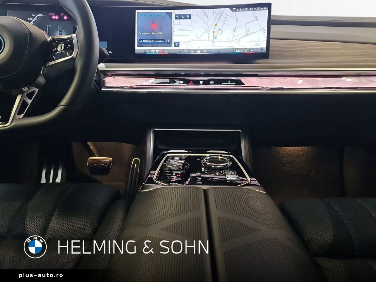 BMW M760e xDrive Limousine B&W Surround Massage AHK