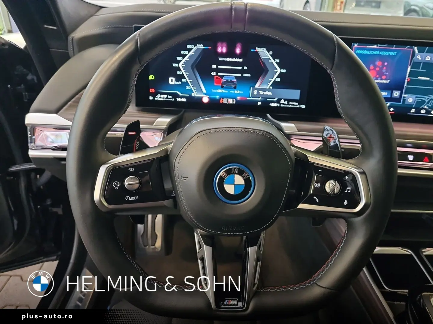 BMW M760e xDrive Limousine B&W Surround Massage AHK