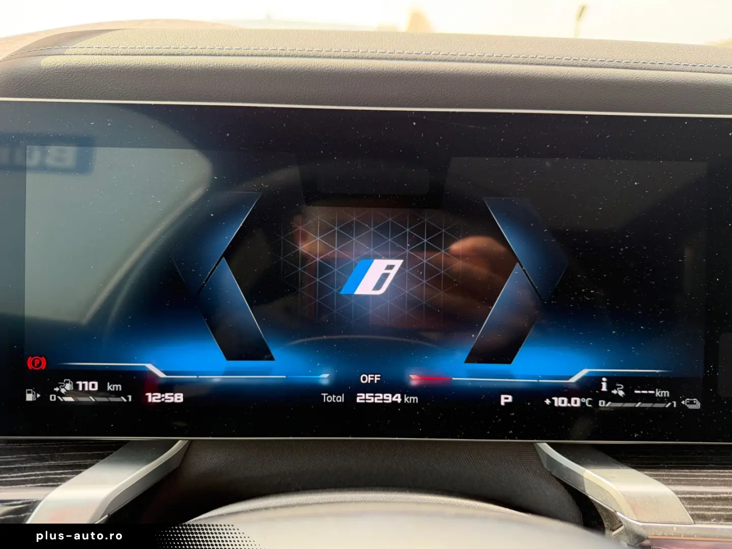 BMW M760 e xDrive  1. Hand  Pano  Massage  Fahrass.