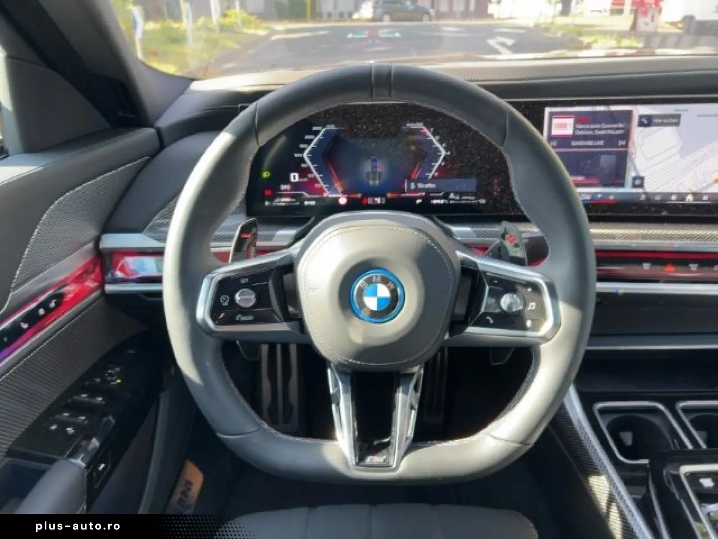 BMW M760 e xDrive Iconic Glow Pano Sky Lounge Massag