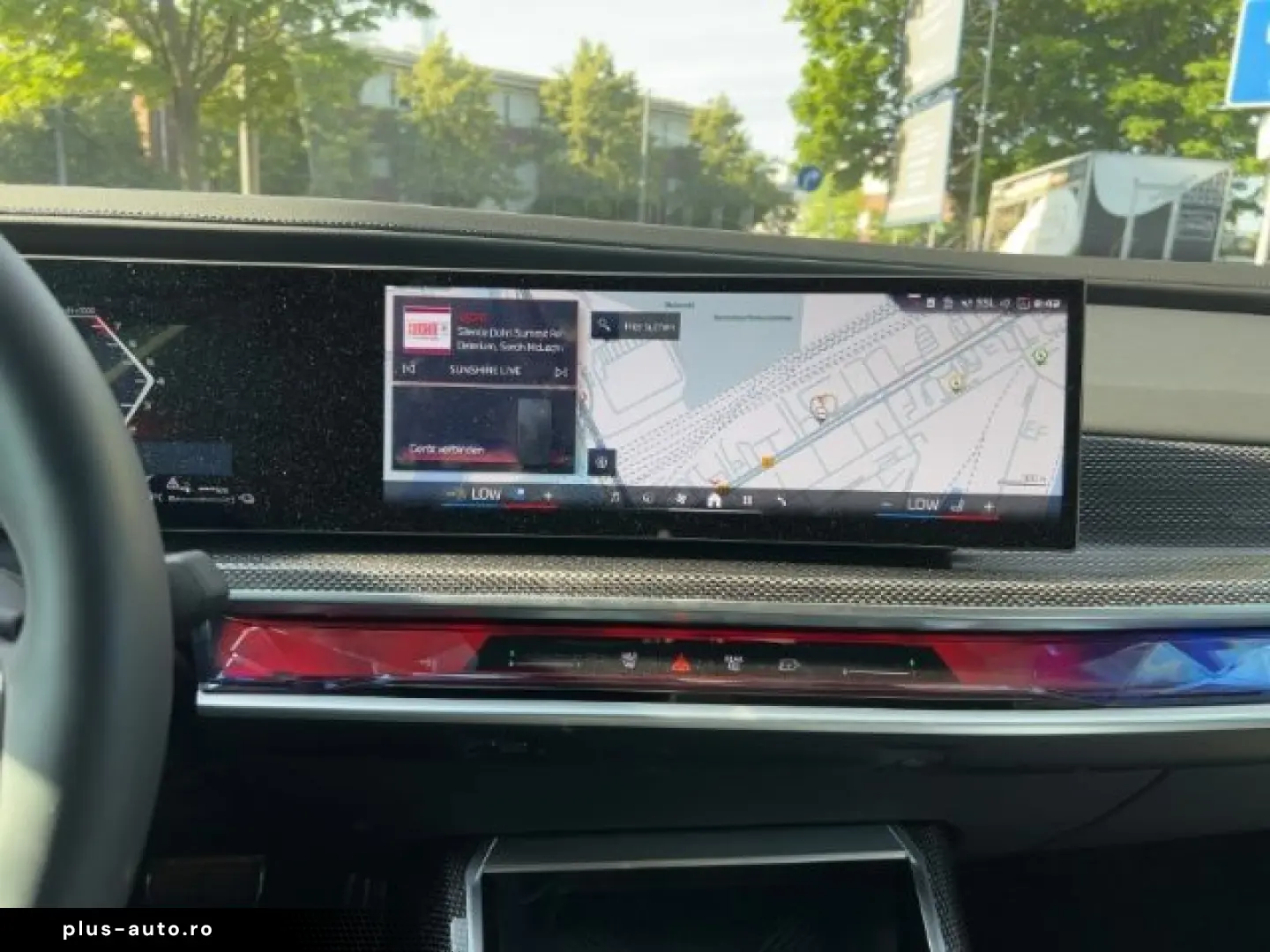 BMW M760 e xDrive Iconic Glow Pano Sky Lounge Massag