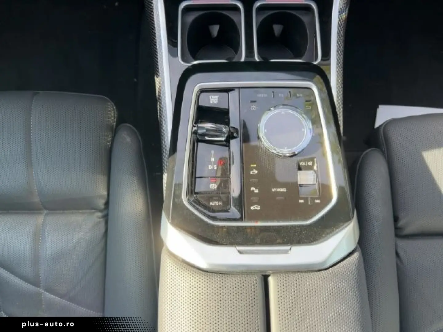 BMW M760 e xDrive Iconic Glow Pano Sky Lounge Massag