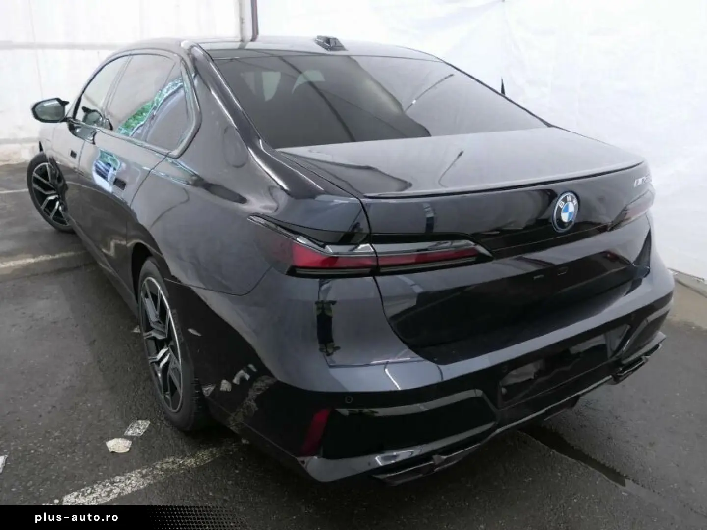 BMW M760e xDr. M Performance Pak. NP 179270.- ACC