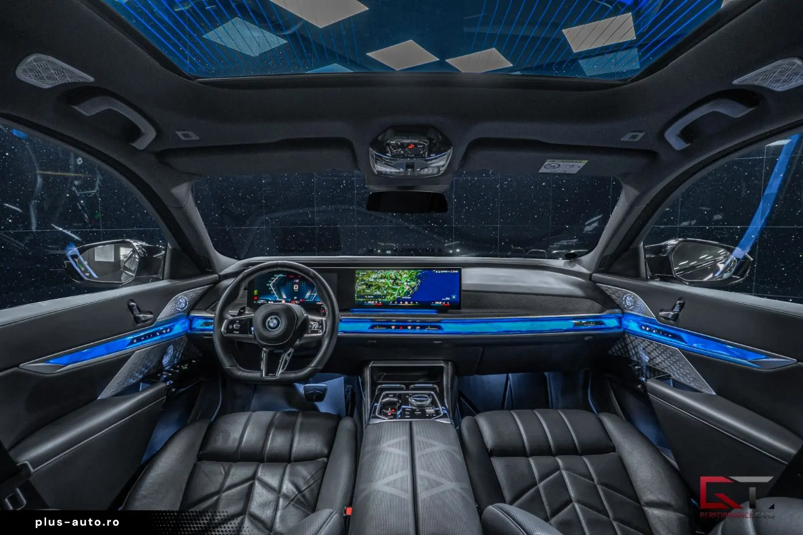 BMW M760 e xDrive Theatre B&W Executive Pano Sky DAP