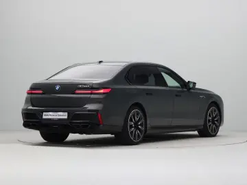 BMW M760 7 Serie M760e xDrive SoH 100%