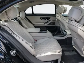 MERCEDES-BENZ S 350 d 4M AMG-LINE PANO SITZKLIMA AIR…