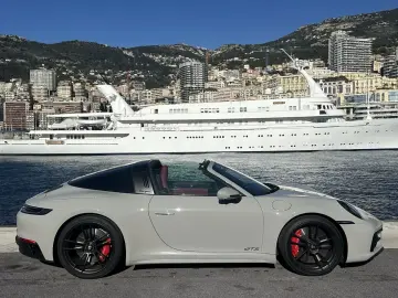 Porsche 911 Targa (992)