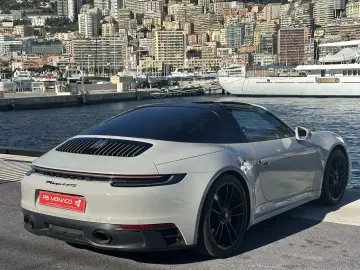 Porsche 911 Targa (992)
