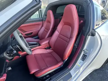Porsche 911 Targa (992)