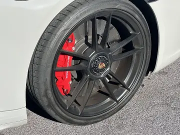 Porsche 911 Targa (992)
