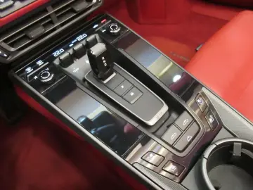 Porsche 911 Carrera 4S Cabriolet