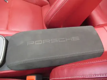 Porsche 911 Carrera 4S Cabriolet