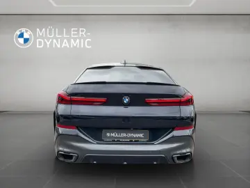 BMW X6 xDrive30d M SPORT PANO AHK HARMAN KARDON RÜCK