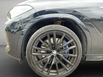BMW X6 xDrive30d M SPORT PANO AHK HARMAN KARDON RÜCK
