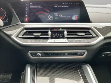 BMW X6 xDrive30d M SPORT PANO AHK HARMAN KARDON RÜCK