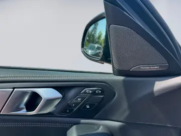BMW X6 xDrive 40i M Sport Pano HuD AHK Har Kar Sftcl