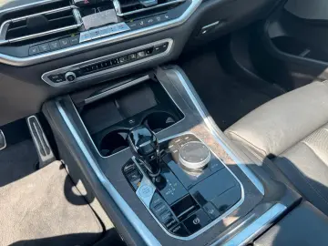 BMW X6 xDrive 40i M Sport Pano HuD AHK Har Kar Sftcl
