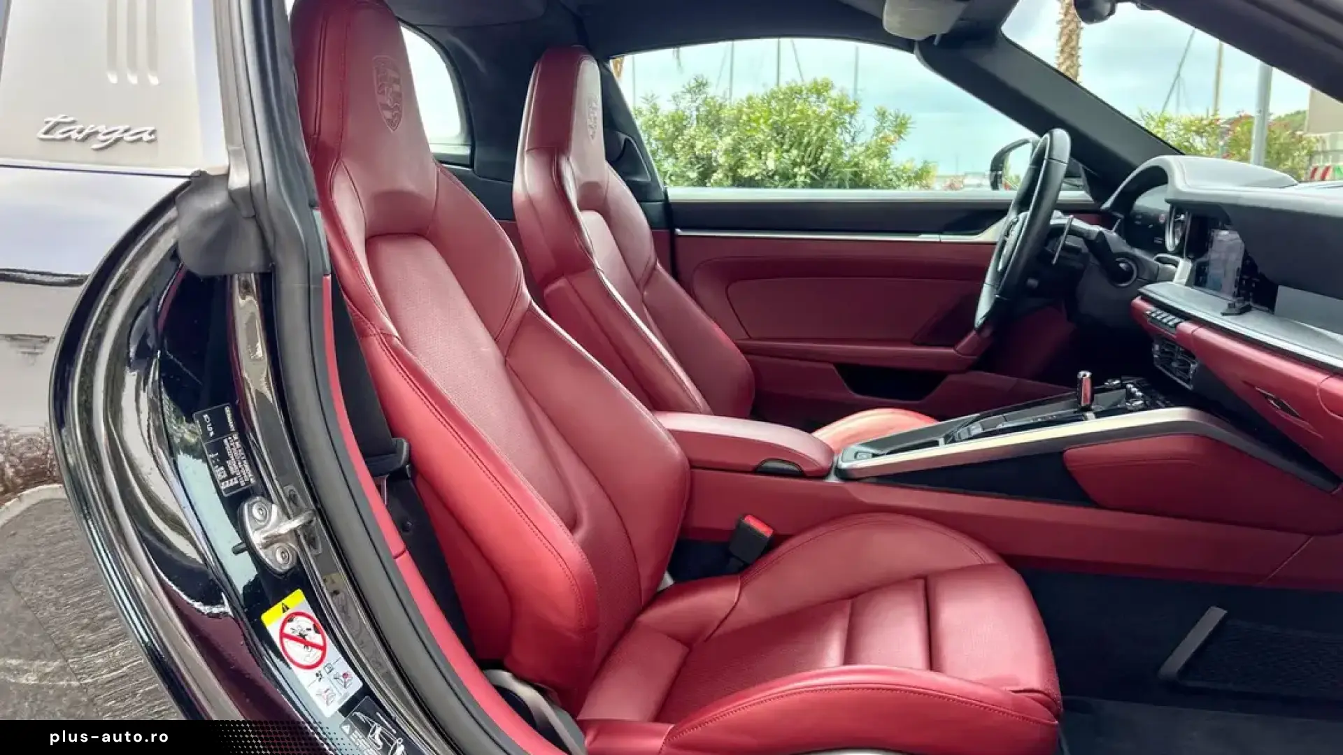 🚀 Porsche 911 Targa 4S (992)