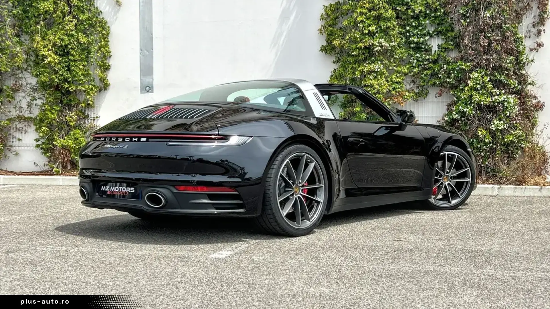 🚀 Porsche 911 Targa 4S (992)