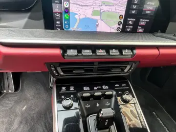 🚀 Porsche 911 Targa 4S (992)