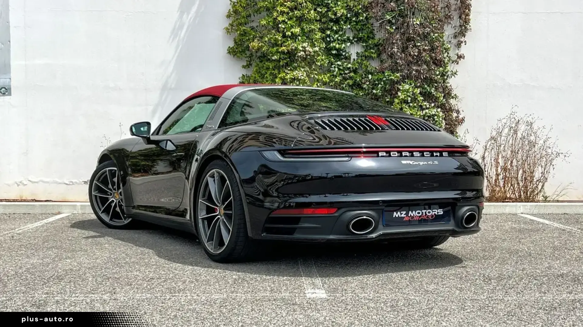 🚀 Porsche 911 Targa 4S (992)