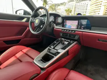 🚀 Porsche 911 Targa 4S (992)