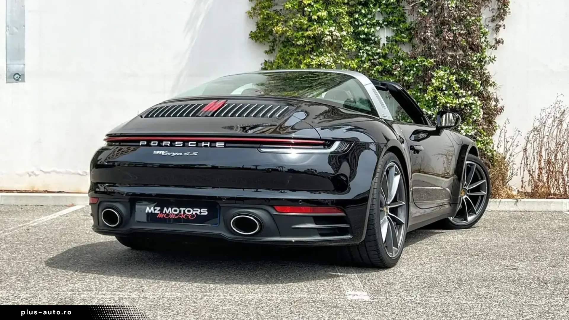 🚀 Porsche 911 Targa 4S (992)