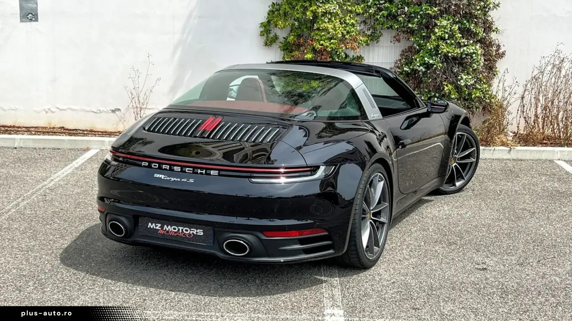 🚀 Porsche 911 Targa 4S (992)