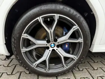 BMW X6 xDrive 30dA M-Sport AHK PANO SHZ Parkass  HUD