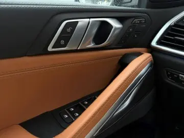 BMW X6 xDrive 30dA M-Sport AHK PANO SHZ Parkass  HUD