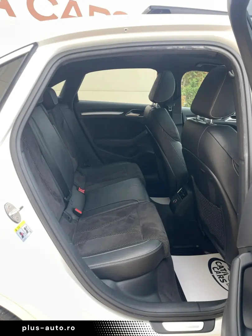 Audi A3  2.0TDI  SLINE  BI-Xenon  Panoramic  Keyless  Distro