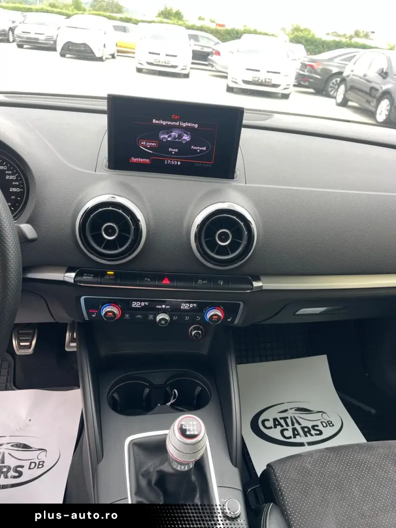 Audi A3  2.0TDI  SLINE  BI-Xenon  Panoramic  Keyless  Distro